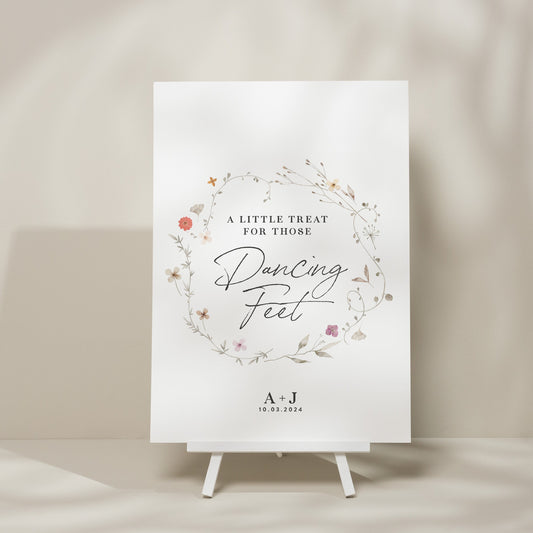 Floral Wreath Dance Floor Sign, Dancing Feet Wedding Sign, Flip Flop Wedding Sign, Wildflower Wedding Sign, Minimalist Wedding Sign 'Annie'