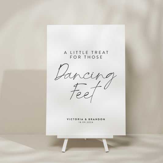 Wedding Dancing Feet Sign Modern Calligraphy Sign For Flip Flops, Minimalistic Wedding Take A Pair Sign, Elegant Wedding Sign 'Victoria'